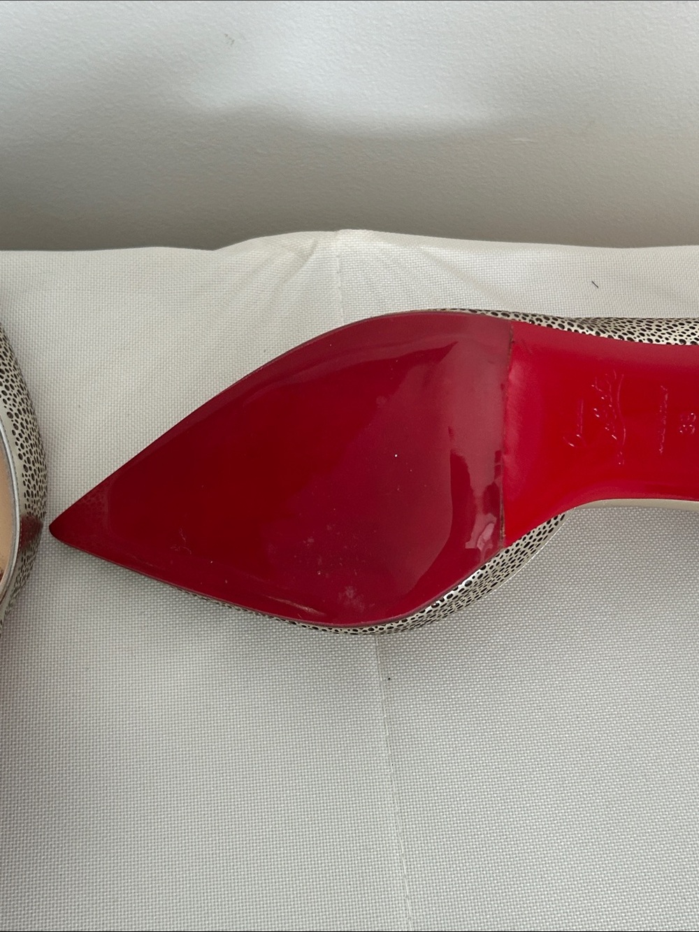 Christian Louboutin Leather Lasercut Accents D'Orsay Pumps - Picture 5 of 8